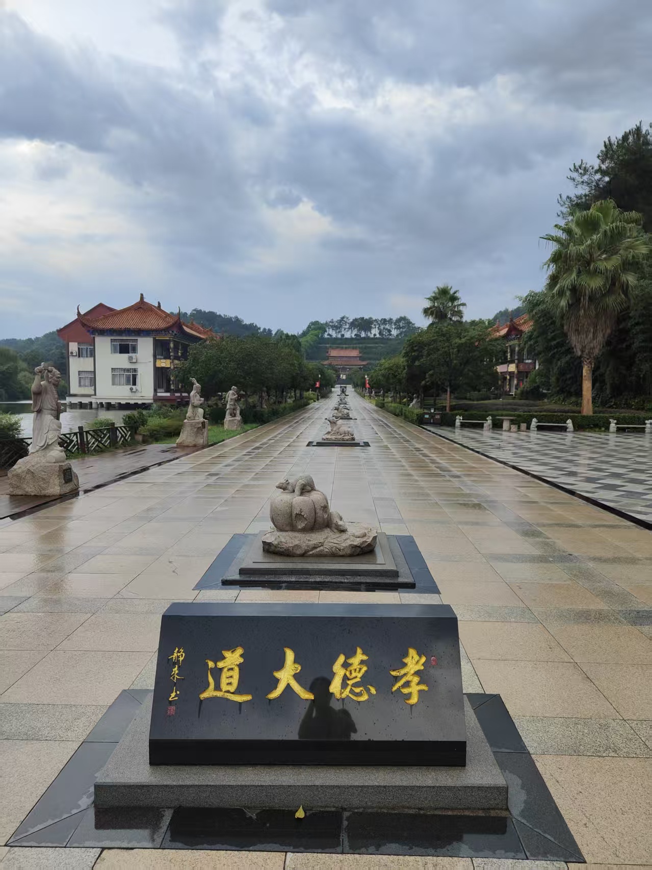 红枫艺术陵园实景2